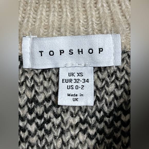 Topshop Cream & Black Animal Print Sweater Size 0-2 - Picture 7 of 8